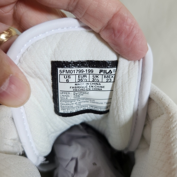 Fila Vulc 13 Tie Dye Flag Acid 6 White High-Top Sneakers with Tie-Dye Accent - Picture 4 of 7